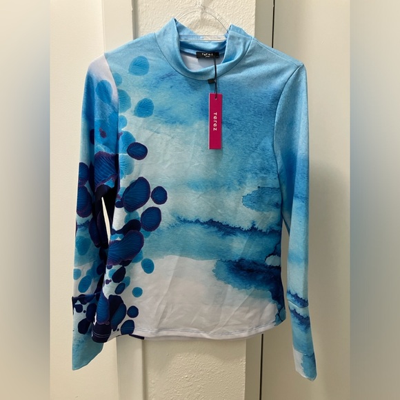 Terez mockneck rashguard - Picture 2 of 4